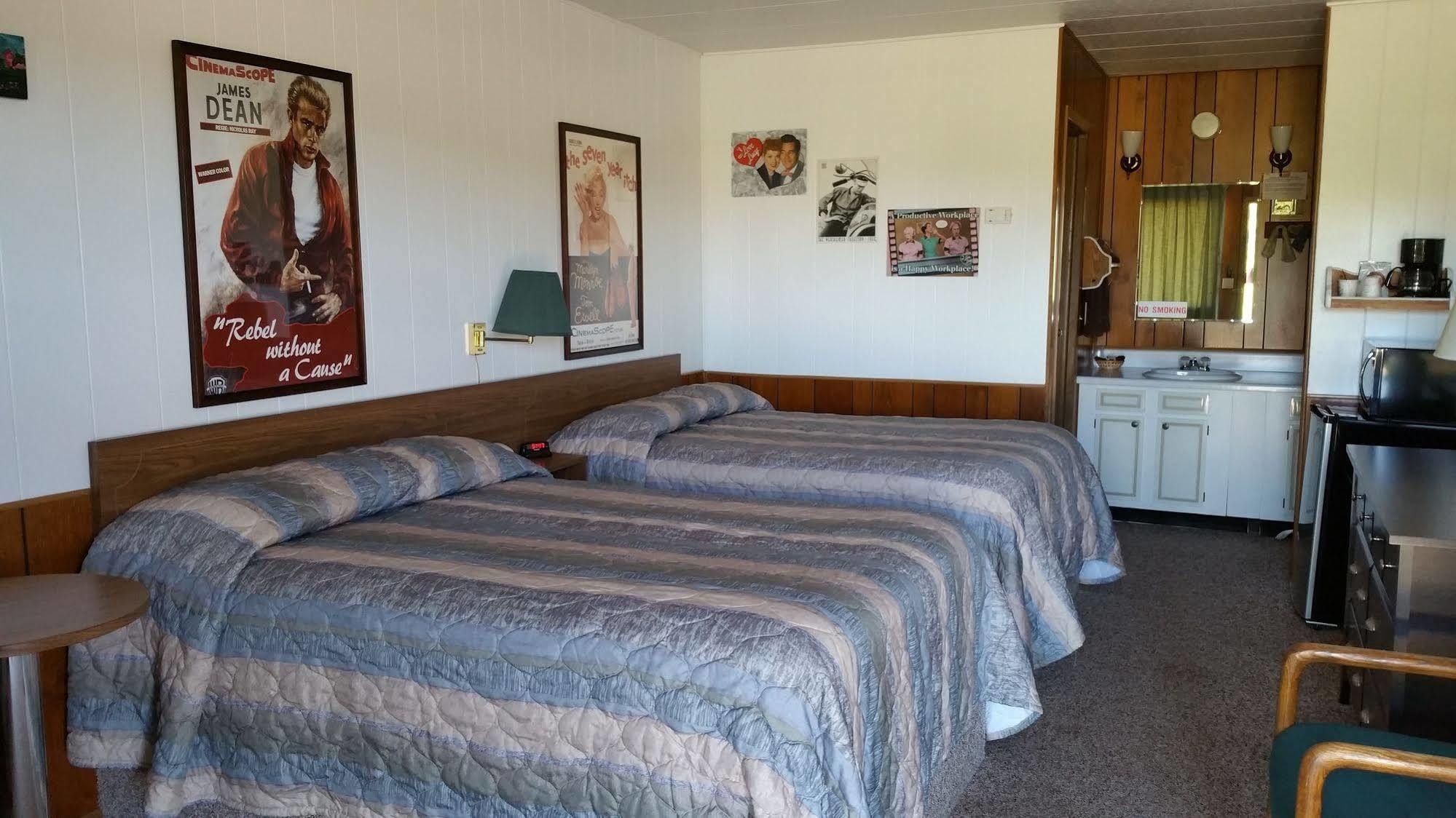 Drake Motel Blackduck Exterior photo